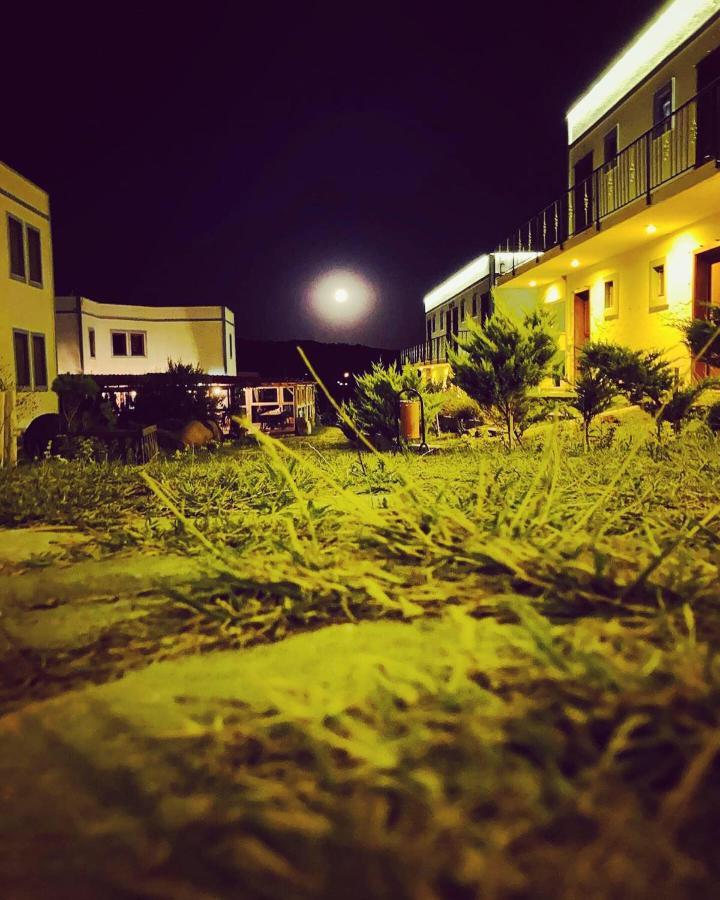 Sukha Inn Hotel & Beach Bozcaada Exterior foto